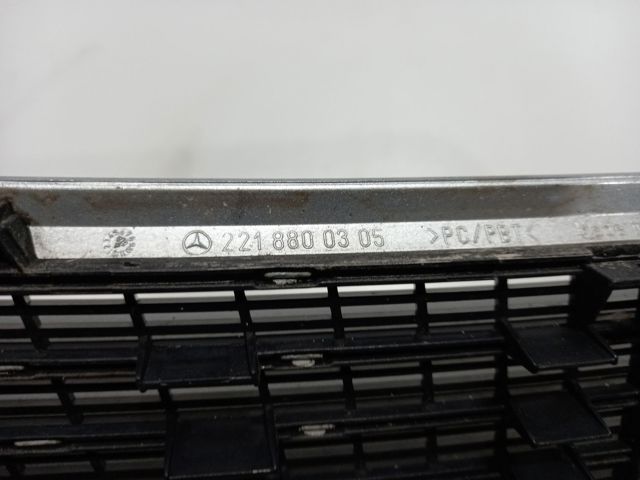A2218800305 MERCEDES Решетка капота купить в Павлоград