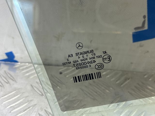 Стекло задней двери, левой A2227300318 MERCEDES