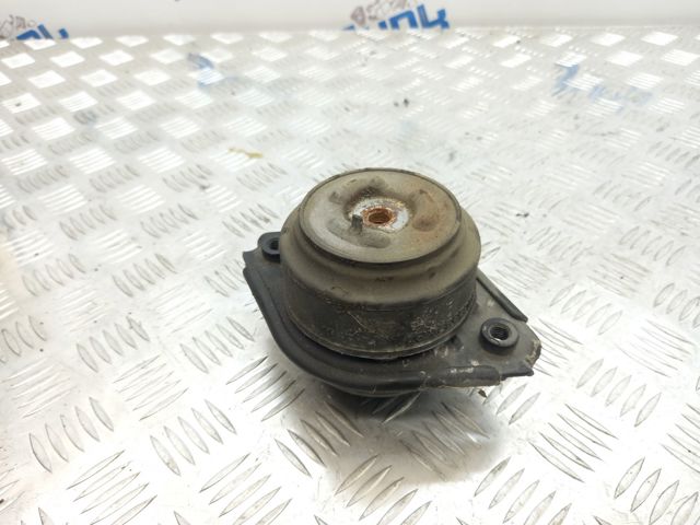 MERCEDES A2512404717 Левая/правая опора двигателя в наличии Винница