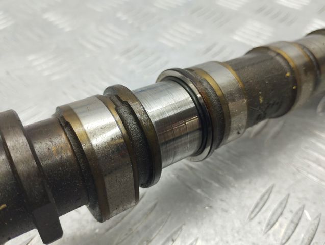 Впускной распредвал двигателя A2710501401 MERCEDES