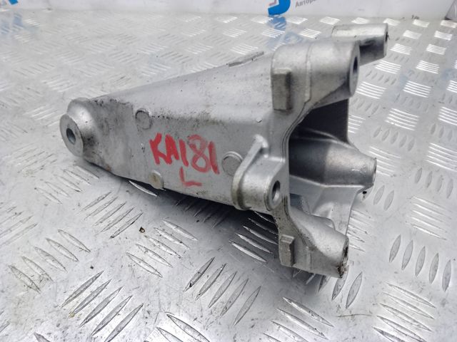 A2742234304 MERCEDES Кронштейн подушки (опоры) двигателя левой купить в Ужгород