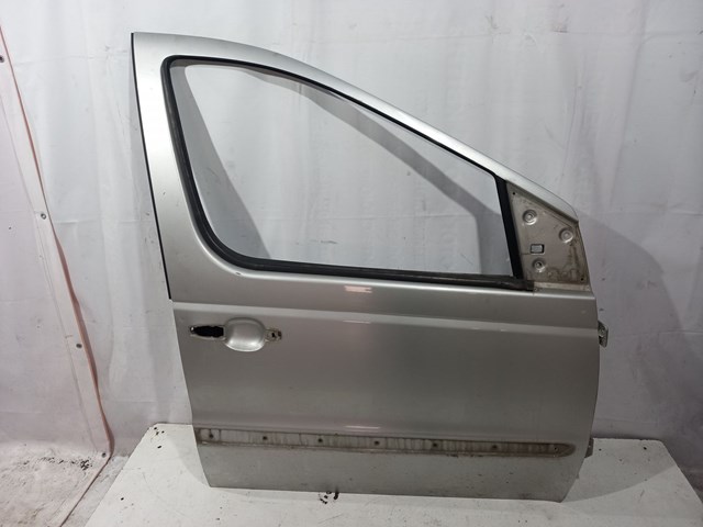 Дверь передняя правая для mercedes benz w414 vaneo 2001-2005 A4147200105
