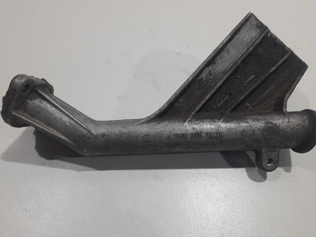 Трубка отвода картерных газов A6680980330 MERCEDES