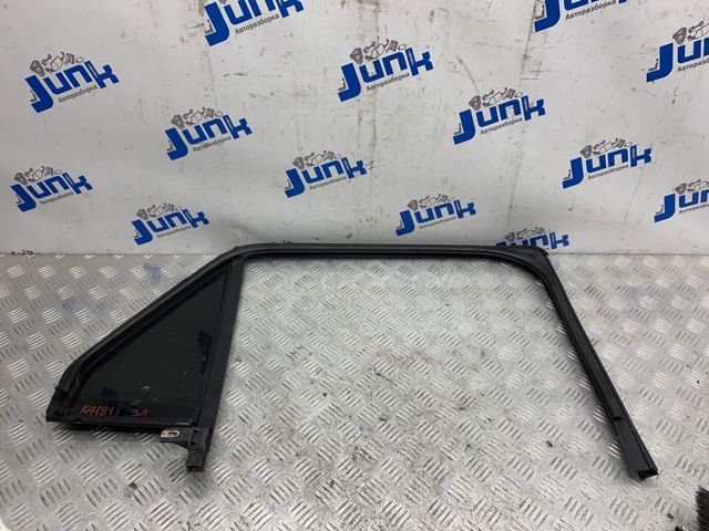 Стекло-форточка двери, задней, левой BB5Z7825767A FORD