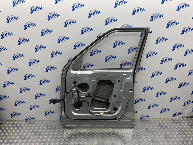 Пассажирская передняя дверь BDA790080 LAND ROVER