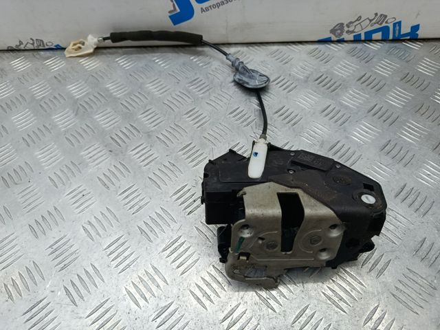 Замок задней правой двери  BE8Z5426412B FORD