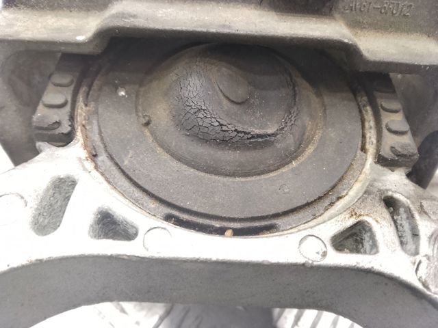 Подушка двигателя CV6Z6038B FORD