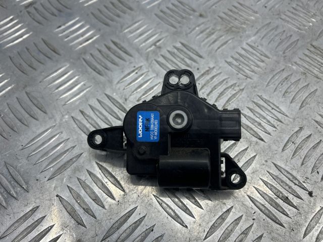 Моторчик заслонки печки D266EB9AA01 TESLA
