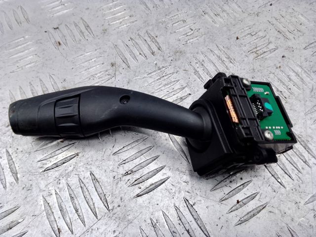 DG9Z17A553AA Правый подрулевой переключатель купить Ирпень