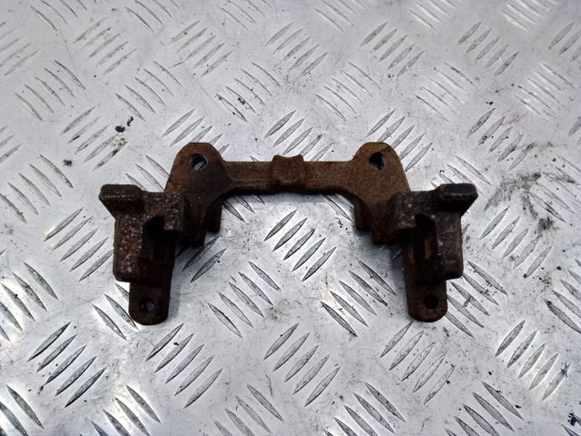 Скоба тормозного заднего суппорта DG9Z2B511A FORD