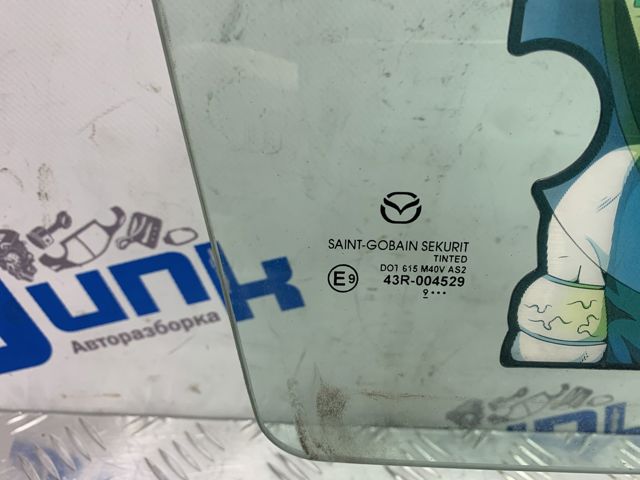 Окно задней двери DGH972510 MAZDA