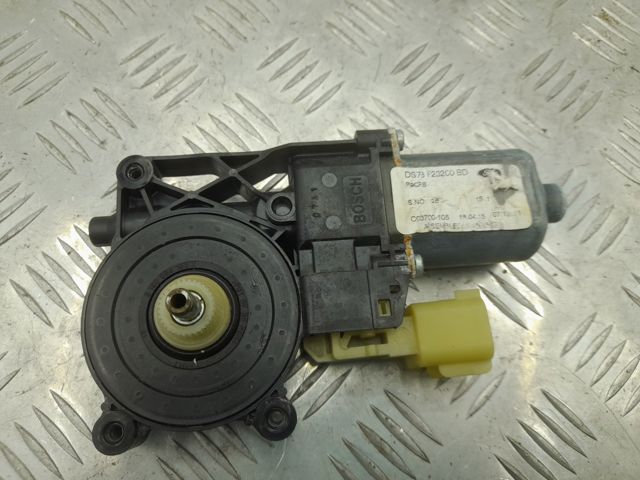 DS7Z7823394B Мотор стеклоподъемника двери передней правой купить Полтава