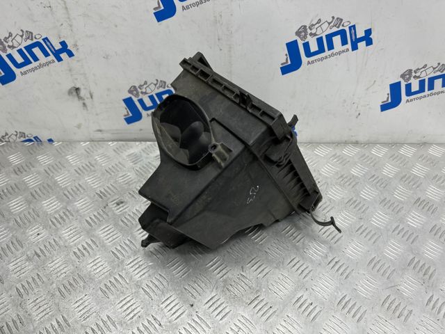 DS7Z9A600A Корпус воздушного фильтра, нижняя часть купить Николаев