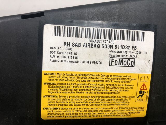 Подушка безопасности AIRBAG спинки сиденья, правого EHT500180 LAND ROVER
