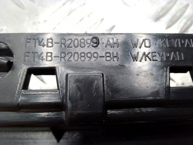 Накладка стойки кузова внешняя, центральная левая FT4Z14A626AC FORD
