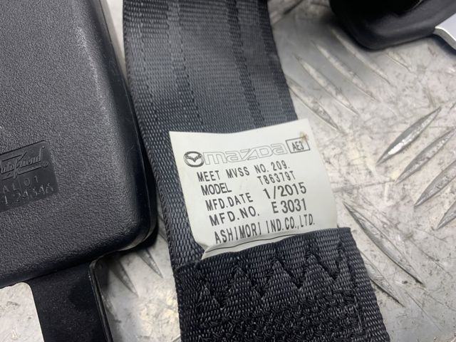 GJY957740D MAZDA Ремень безопасности задний центральный купить в Одесса