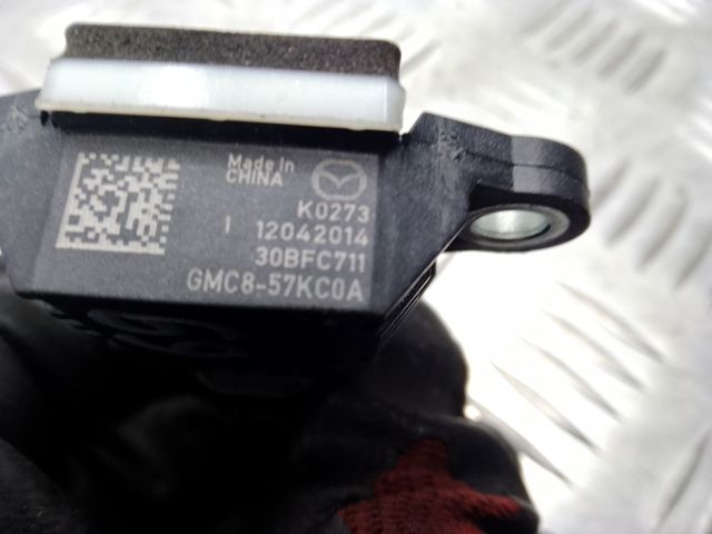 Датчик Эйрбэг передний GMC857KC0A MAZDA