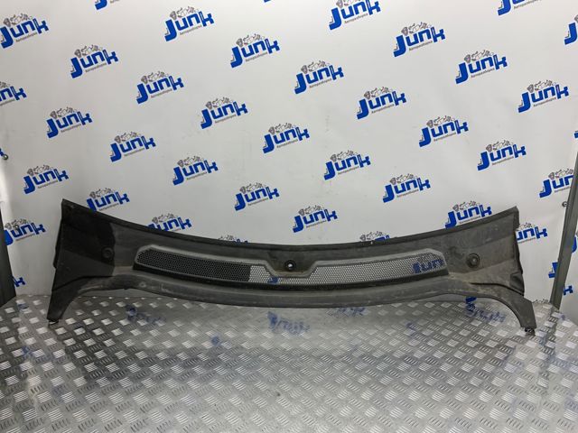JAG500042PMA LAND ROVER Водосток лобового стекла, жабо купить в Черкассы