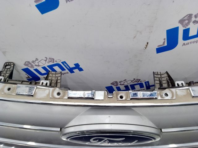 JT4Z8213A FORD Эмблема решетки радиатора купить в Винница