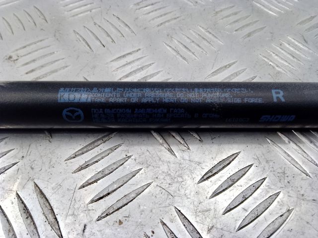 Газовый упор багажника KD7762620A MAZDA