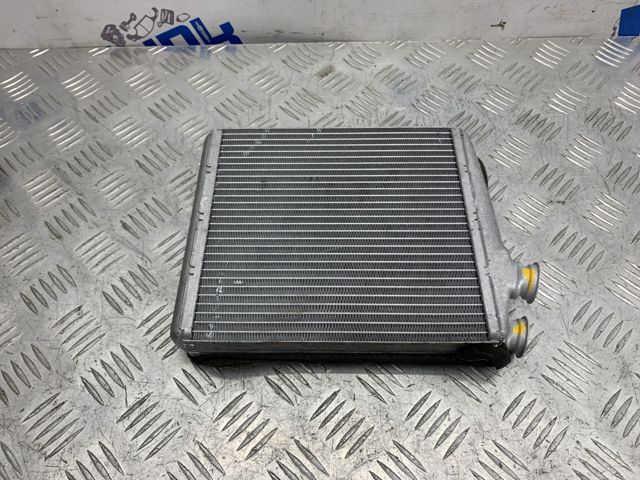 LAND ROVER LR002632 Радиатор печки в наличии Николаев
