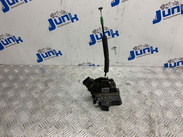 LAND ROVER LR011305 Замок двери задней левой в наличии Чернигов
