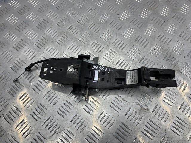 LR018297 LAND ROVER Держатель наружной ручки двери передней правой купить в Тернополь