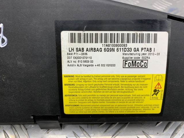 Подушка Айрбег спинки сидения левого LR018581 LAND ROVER