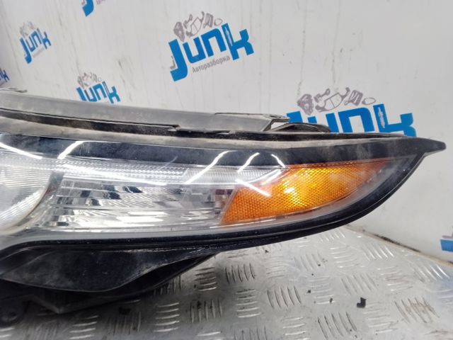 LAND ROVER LR024261 Левая фара в наличии Украина