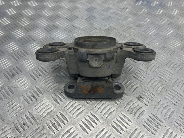 LR024738 Подушка коробки передач купить Черкассы