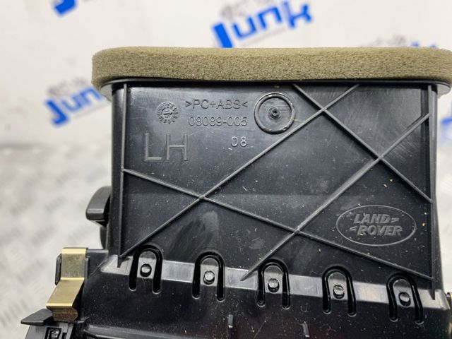 Решетка воздуховода левая LR025062 LAND ROVER