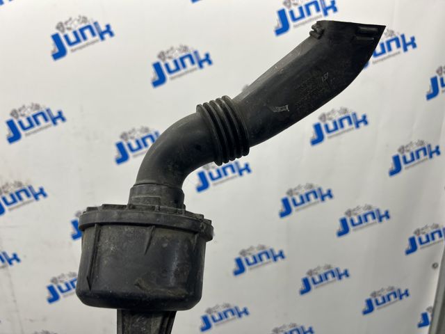 LAND ROVER LR025081 Резонатор воздушного фильтра в наличии Черновцы