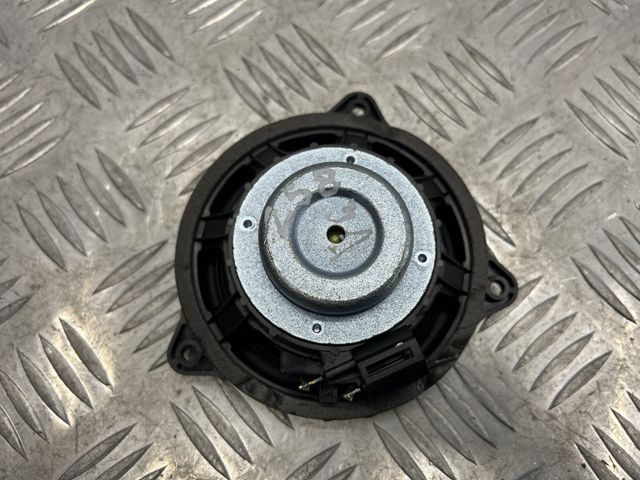 LR025876 Динамик задней полки купить Чернигов