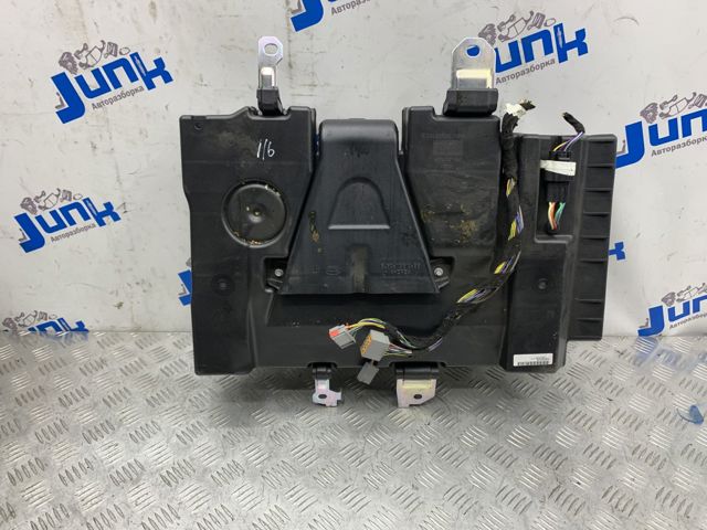 LR025879 LAND ROVER купить в Житомир