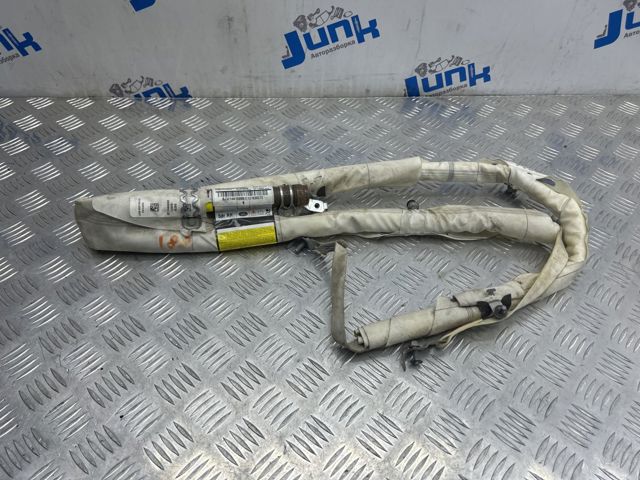 Шторка боковая правая LR026028 LAND ROVER