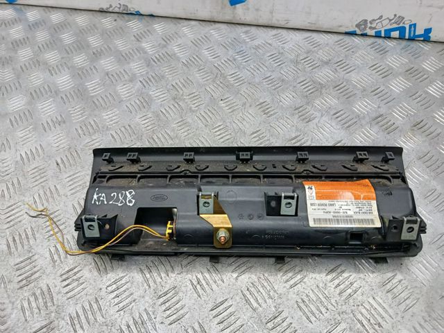 Эйрбэг защиты коленей нижняя LR026034 LAND ROVER