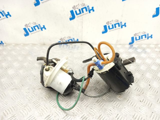 Насос погружной в баке LR026192 LAND ROVER