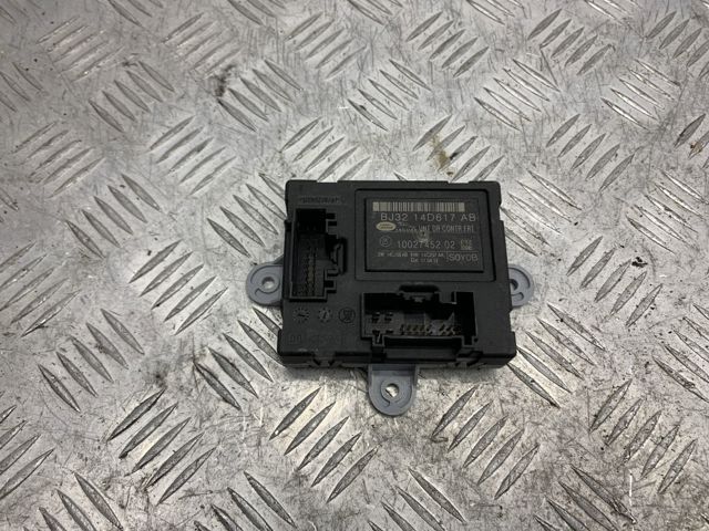 LR028517 LAND ROVER купить в Днепр