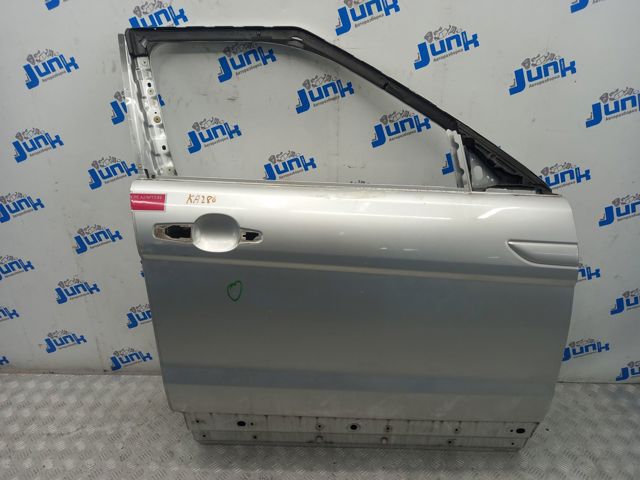 Пассажирская передняя дверь LR028552 LAND ROVER