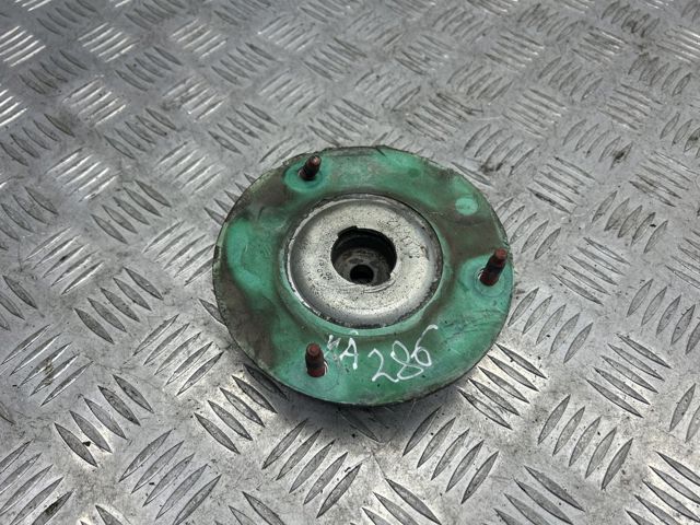 Опора заднего амортизатора LR032528 LAND ROVER