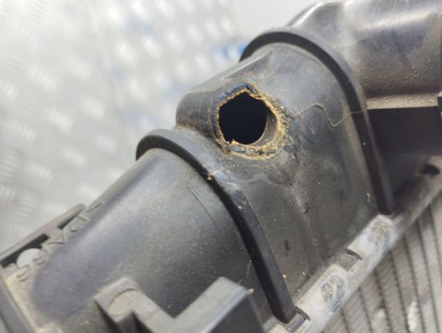LAND ROVER LR034553 Радиатор охлаждения двигателя в наличии Чернигов