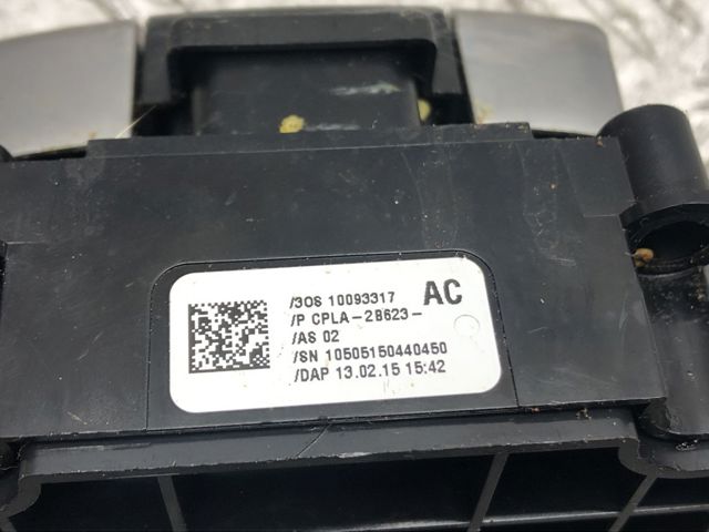 LR034827 LAND ROVER Выключатель контроля положения ручного тормоза купить в Ужгород