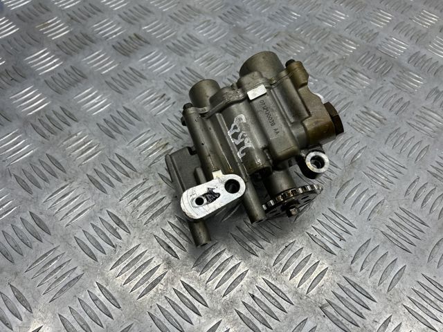 LR035118 Масляный насос купить Ужгород