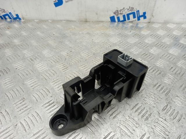 LAND ROVER LR035756 в наличии Винница