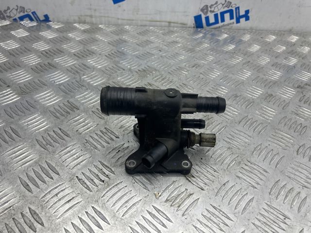 Водопроводная труба LR038758 LAND ROVER