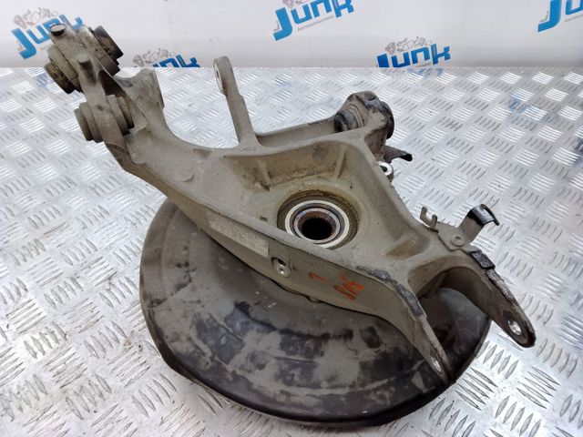 LR043594 LAND ROVER Цапфа (поворотный кулак) задний левый купить в Запорожье
