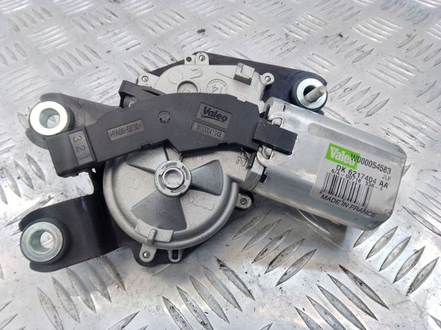 Стеклоочиститель двери задка LR044884 LAND ROVER