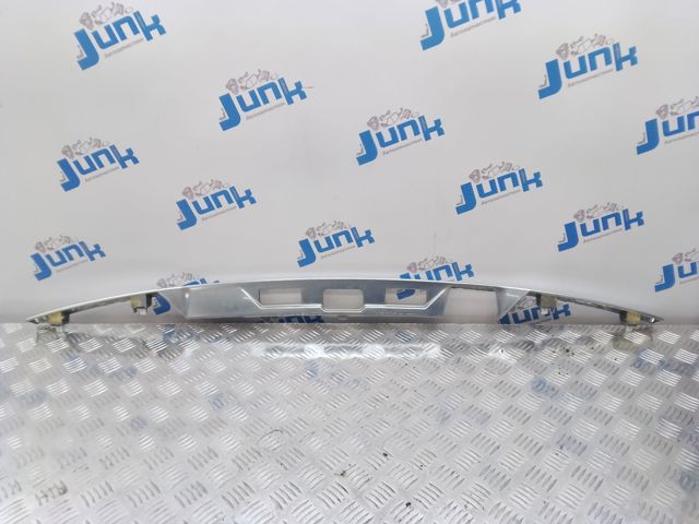 LAND ROVER LR045167 Молдинг крышки багажника в наличии Ровно