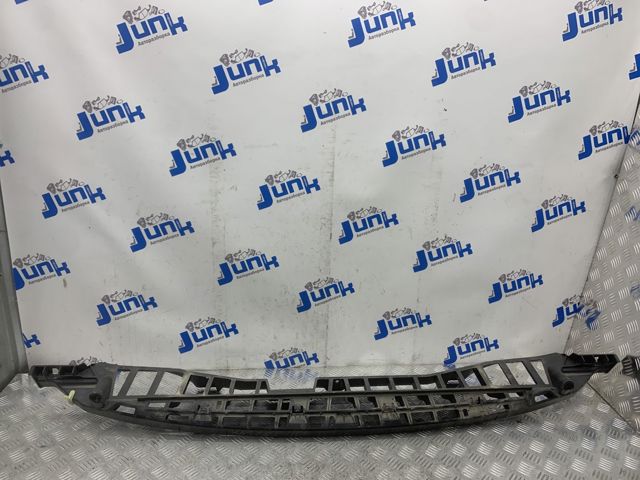 LAND ROVER LR045180 Кронштейн бампера заднего центральный в наличии Кривой Рог