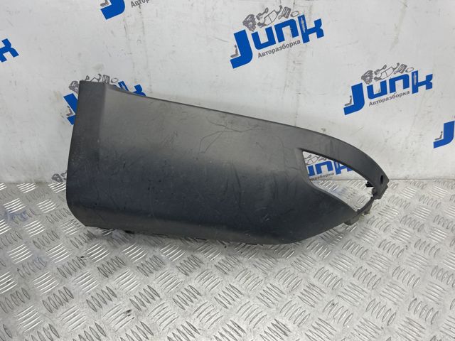LR045185 Накладка бампера заднего левая купить Николаев